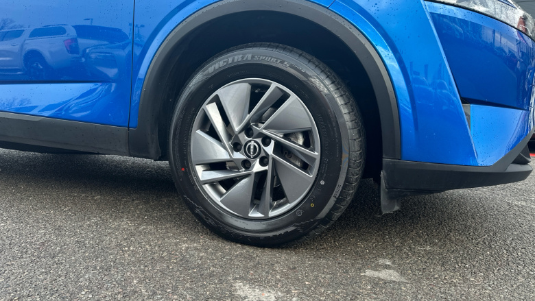 Nissan Qashqai 1.3 DiG-T MH 158 Acenta Premium 5dr Xtronic Petrol Hatchback